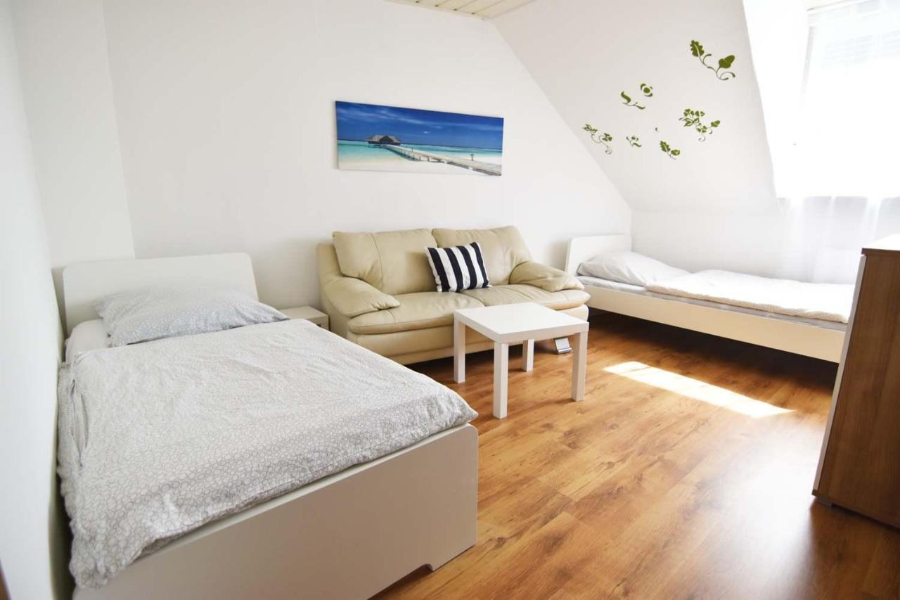 Cozy Worker Apartments Niederkassel Eksteriør billede