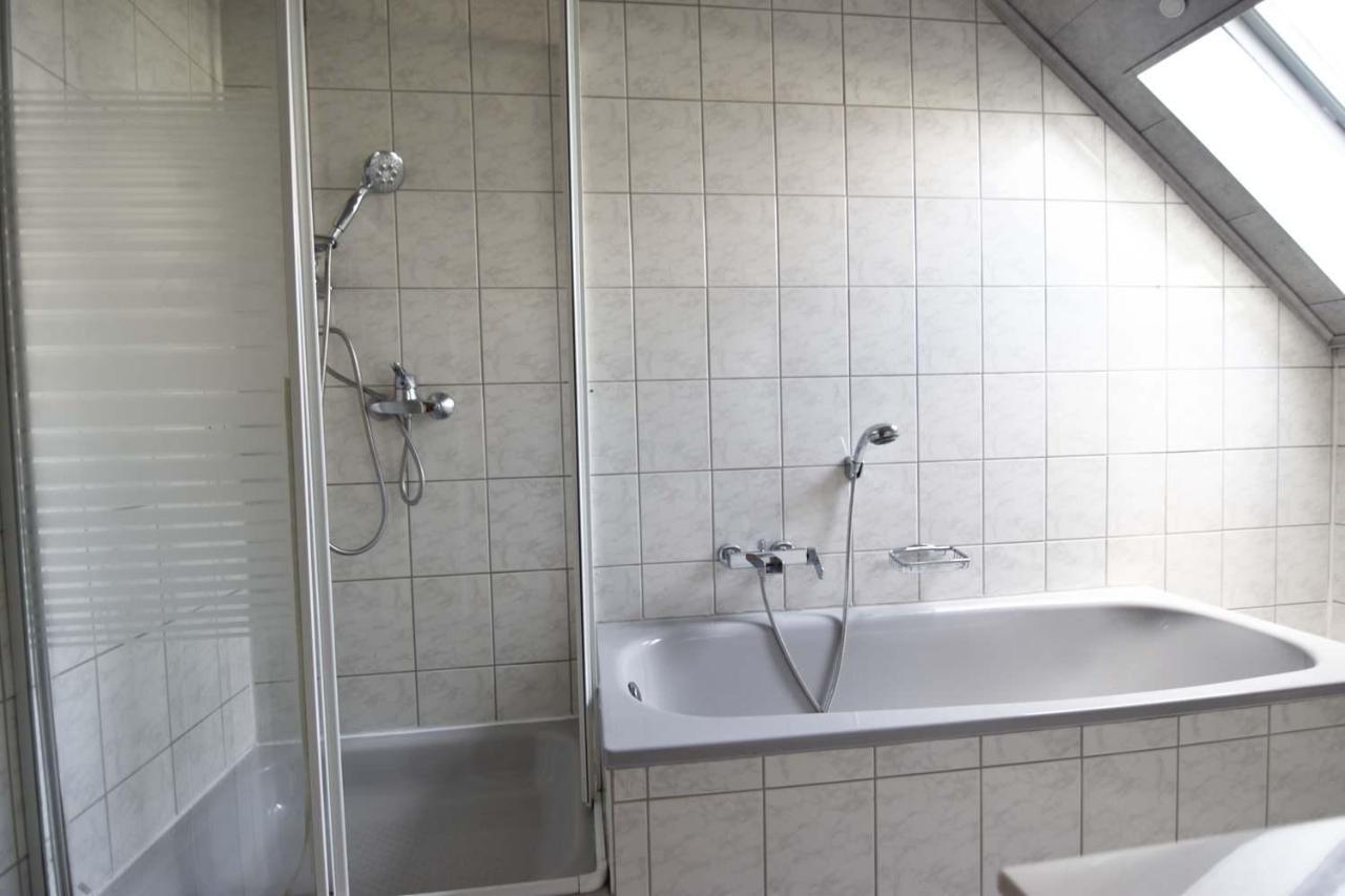 Cozy Worker Apartments Niederkassel Eksteriør billede