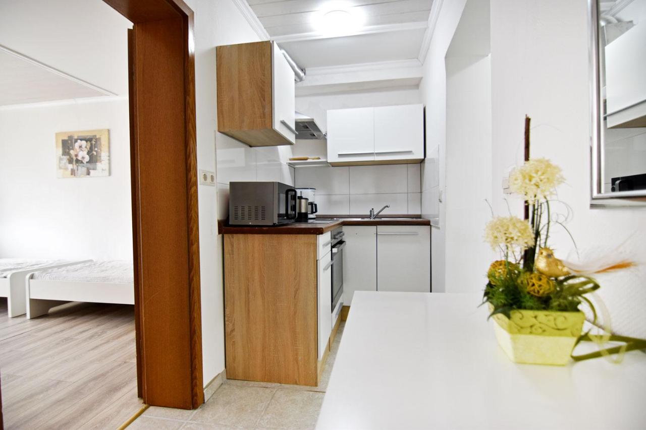 Cozy Worker Apartments Niederkassel Eksteriør billede